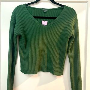 NWT. Wild Fable.  Dark Green Sweater. Size XS